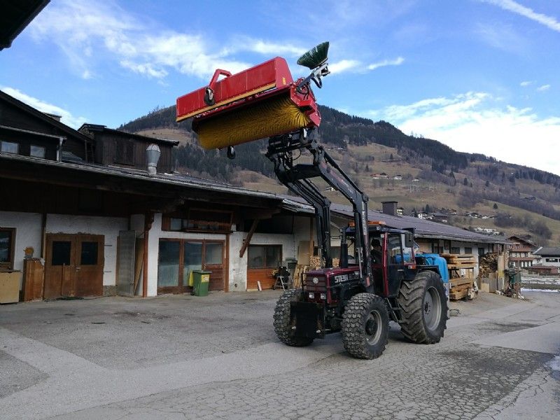 Reinigung Vorplatz